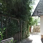 Am Roten Stein Daire *